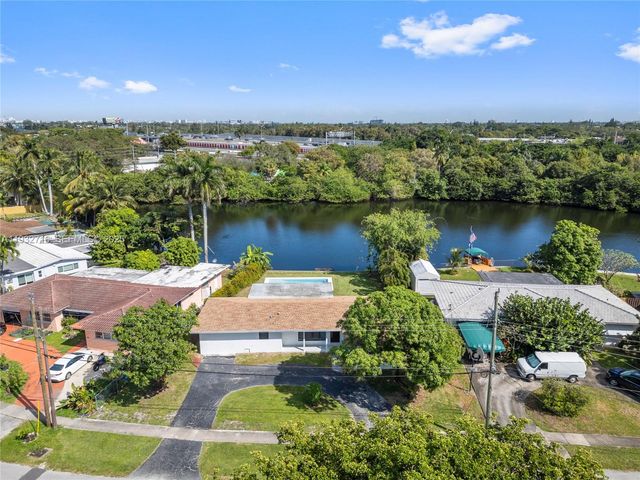 317 N 31st Ave, Hollywood, FL 33021