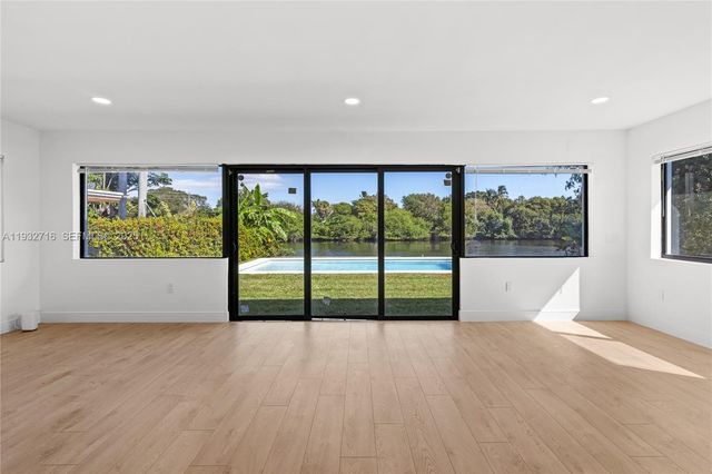 317 N 31st Ave, Hollywood, FL 33021