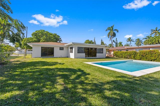 317 N 31st Ave, Hollywood, FL 33021