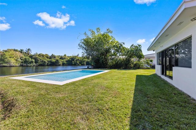 317 N 31st Ave, Hollywood, FL 33021