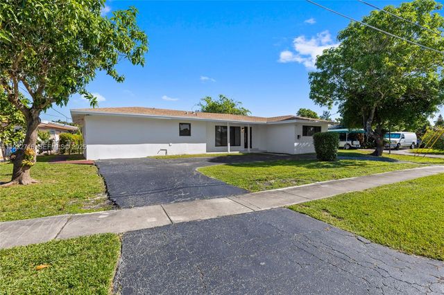 317 N 31st Ave, Hollywood, FL 33021