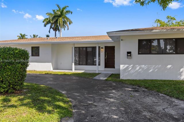 317 N 31st Ave, Hollywood, FL 33021