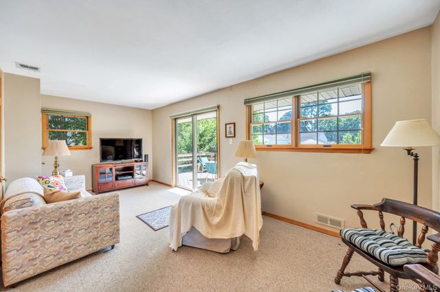 256 W 4th Street, Deer Park, NY 11729