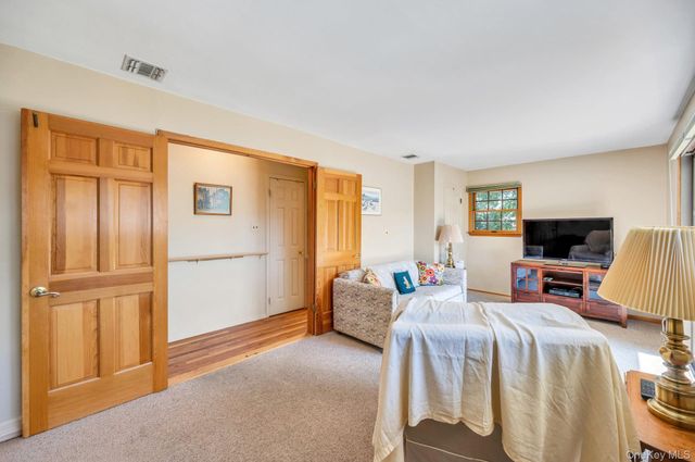 256 W 4th Street, Deer Park, NY 11729