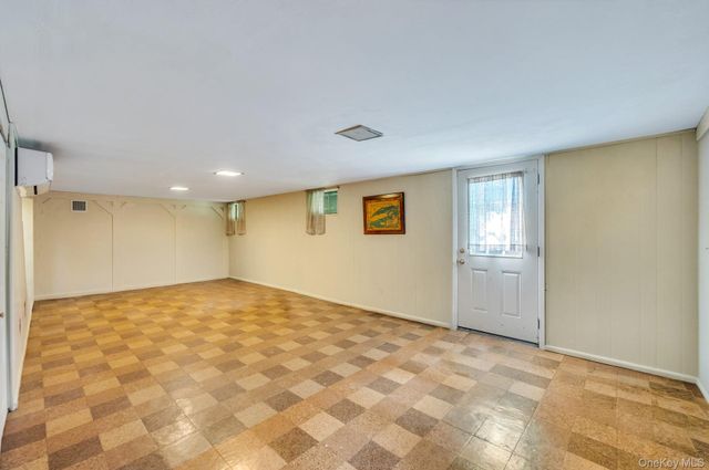 256 W 4th Street, Deer Park, NY 11729