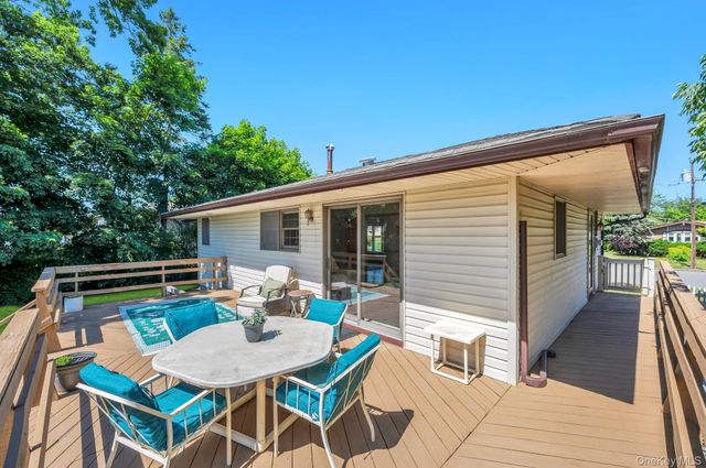 256 W 4th Street, Deer Park, NY 11729