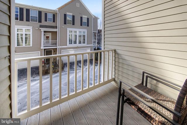 3009 E MERIDIAN CMNS, Mechanicsburg, PA 17055