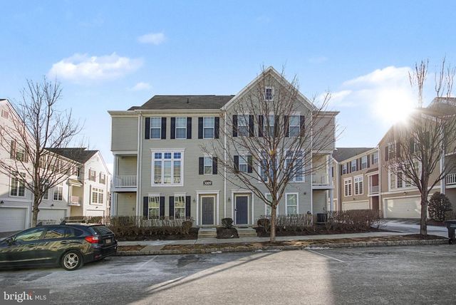 3009 E MERIDIAN CMNS, Mechanicsburg, PA 17055