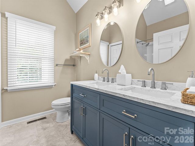 66 Hyde Avenue, Tryon, NC 28782