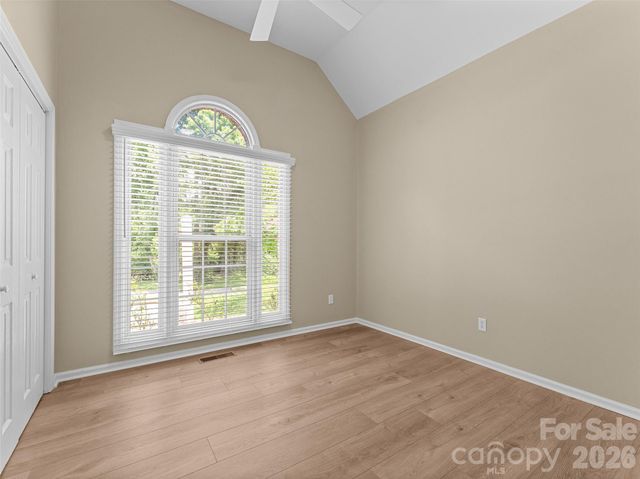 66 Hyde Avenue, Tryon, NC 28782
