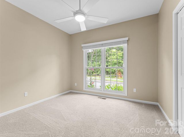 66 Hyde Avenue, Tryon, NC 28782