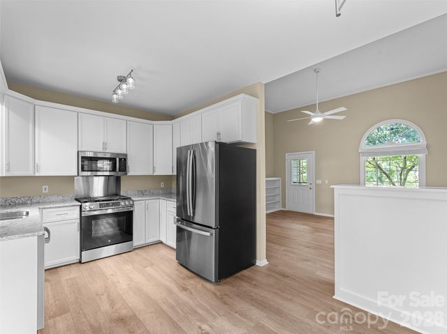 66 Hyde Avenue, Tryon, NC 28782