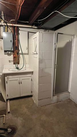 306 S Locust Avenue, New Hampton, IA 50659