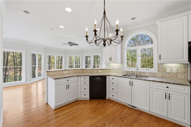 3176 Deepwater Drive, Gainesville, GA 30506