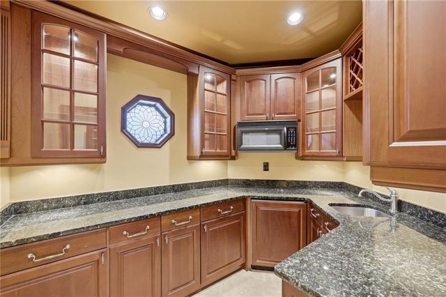 3176 Deepwater Drive, Gainesville, GA 30506