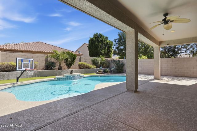 4827 S MCMINN Court, Gilbert, AZ 85298