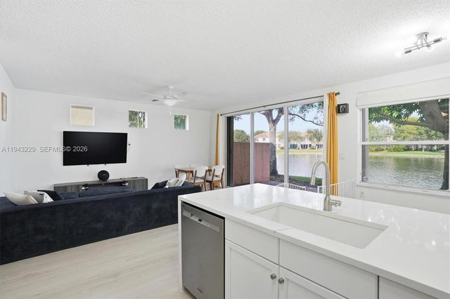 16367 SW 48th St, Miramar, FL 33027