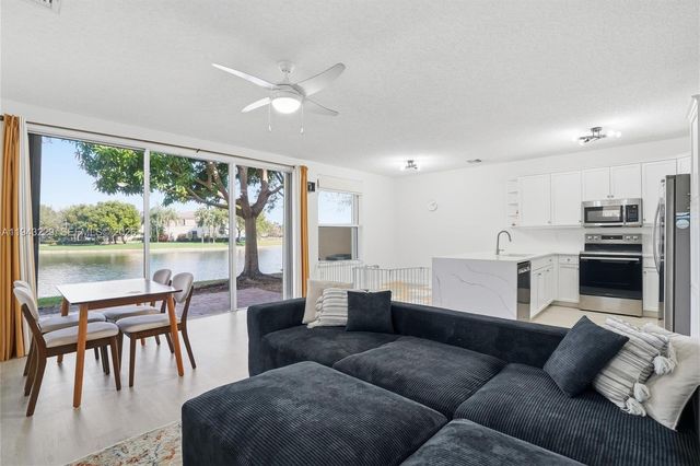 16367 SW 48th St, Miramar, FL 33027