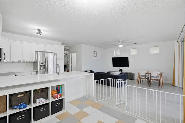 16367 SW 48th St, Miramar, FL 33027