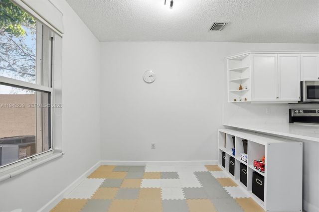 16367 SW 48th St, Miramar, FL 33027