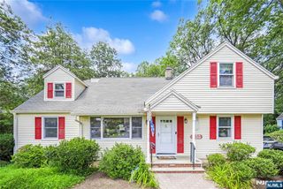535 Lafayette Avenue, Wyckoff, NJ 07481