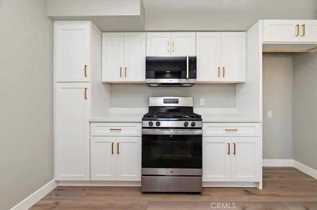 2111 Elsinore Road, Riverside, CA 92506