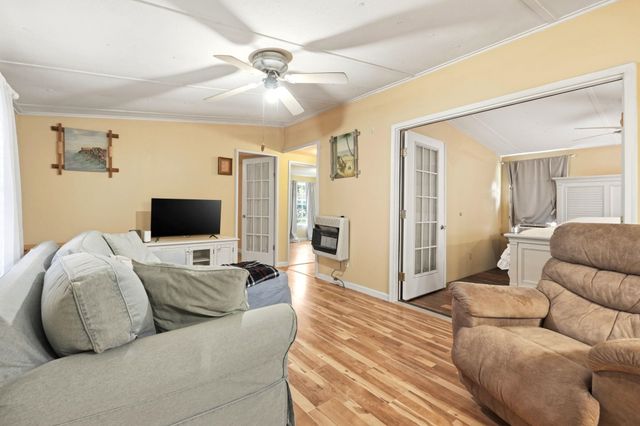 5858 Hwy 9, Nichols, SC 29581