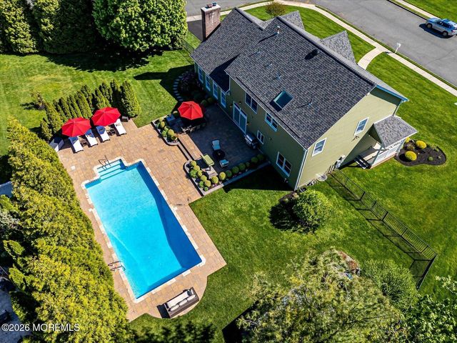 1 Windsor Lane, Ocean Twp, NJ 07712