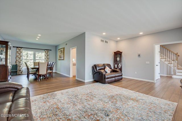 1 Windsor Lane, Ocean Twp, NJ 07712
