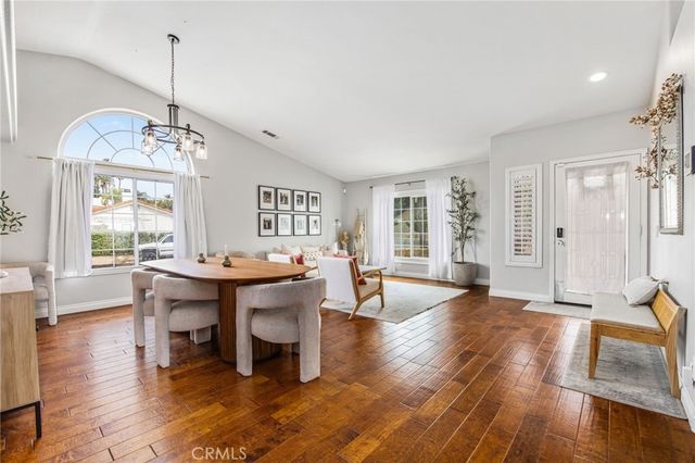 29595 Longhorn Drive, Canyon Lake, CA 92587