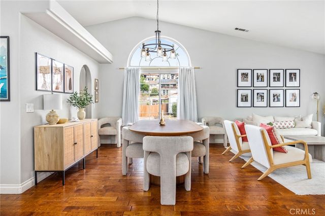 29595 Longhorn Drive, Canyon Lake, CA 92587