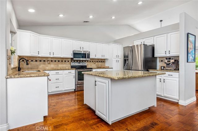 29595 Longhorn Drive, Canyon Lake, CA 92587