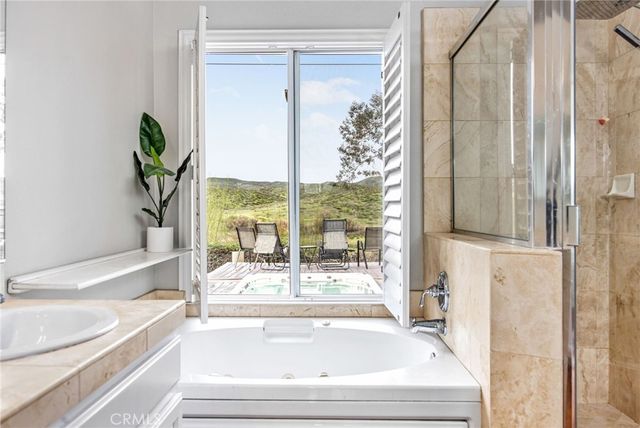 29595 Longhorn Drive, Canyon Lake, CA 92587