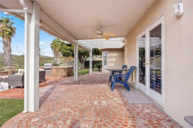 29595 Longhorn Drive, Canyon Lake, CA 92587