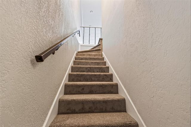 6100 N Brookline Avenue 14, Oklahoma City, OK 73112