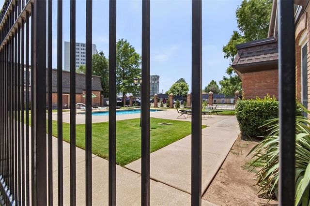 6100 N Brookline Avenue 14, Oklahoma City, OK 73112