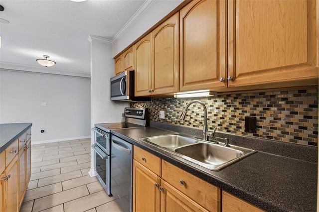 6100 N Brookline Avenue 14, Oklahoma City, OK 73112