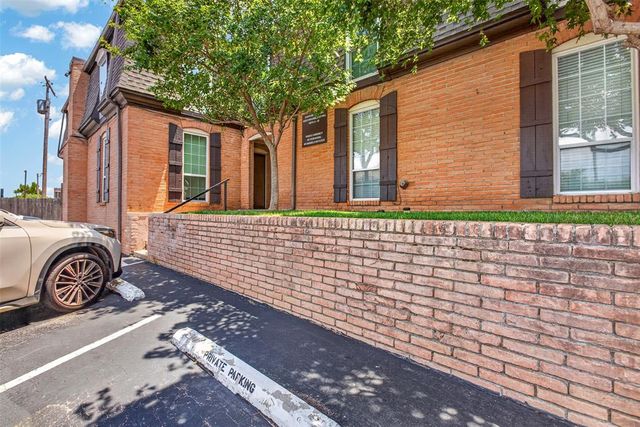 6100 N Brookline Avenue 14, Oklahoma City, OK 73112