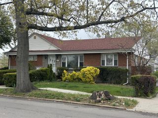 16804 Grand Central Parkway, Jamaica, NY 11432