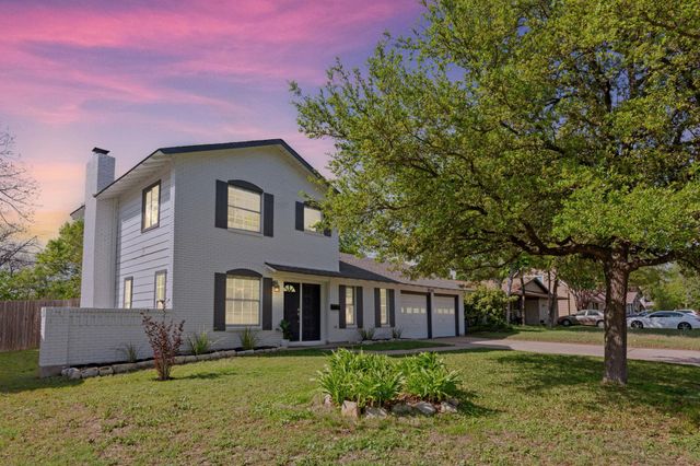 8014 Stillwood LN, Austin, TX 78757