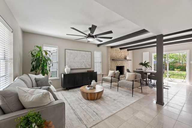 8014 Stillwood LN, Austin, TX 78757