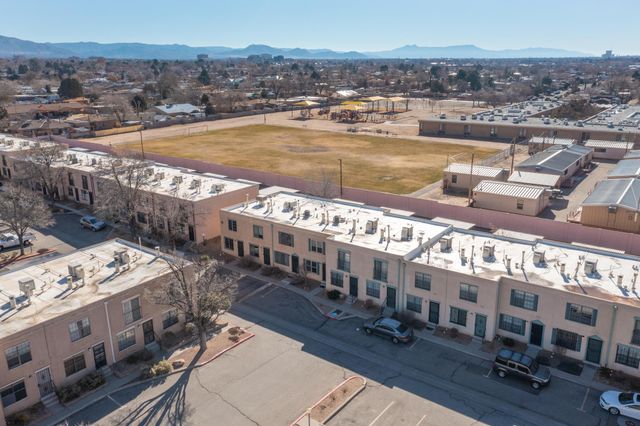 3301 Monroe Street NE UNIT Q176, Albuquerque, NM 87110