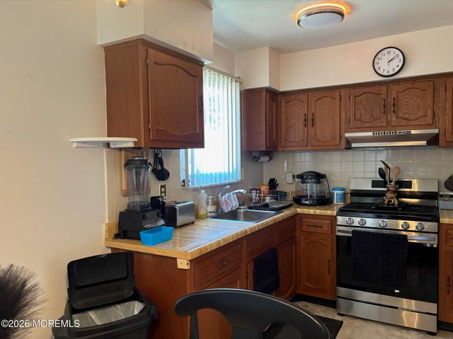 5 Ardmore Street B, Whiting, NJ 08759