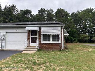 5 Ardmore Street B, Whiting, NJ 08759