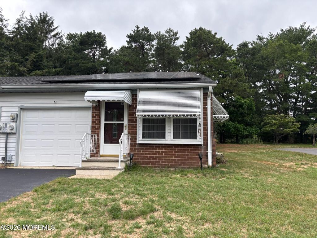 5 Ardmore Street B, Whiting, NJ 08759