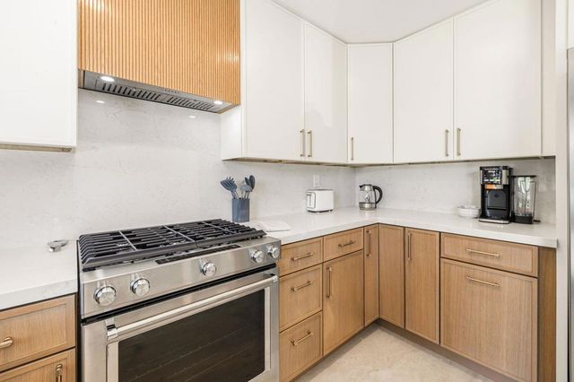 179 Gran Via, Palm Desert, CA 92260