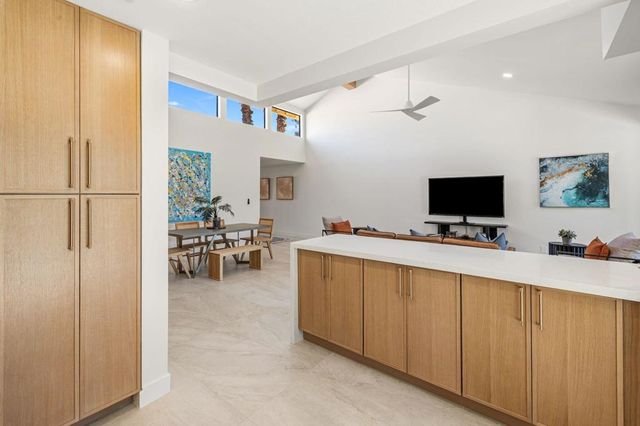 179 Gran Via, Palm Desert, CA 92260
