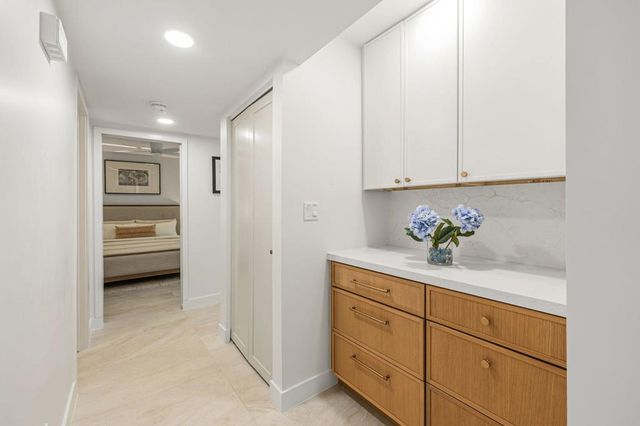 179 Gran Via, Palm Desert, CA 92260