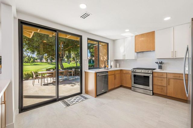 179 Gran Via, Palm Desert, CA 92260