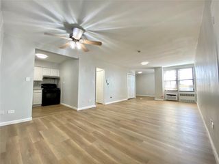 152-72 Melbourne Avenue 4N, Flushing, NY 11367